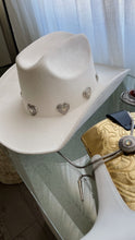Load image into Gallery viewer, Heartbreaker Heart Pendants Cowgirl Hat - Cream
