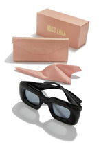 Load image into Gallery viewer, Black Chunky Frame Sun Glasses With Protection Case
