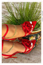 Load image into Gallery viewer, Rose Embellished Rose High Heels - Red
