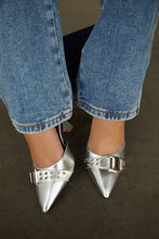 Load image into Gallery viewer, Amyra Pointed Toe High Heel Mules - Silver
