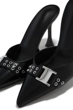 Load image into Gallery viewer, Pointed Toe Black Mules
