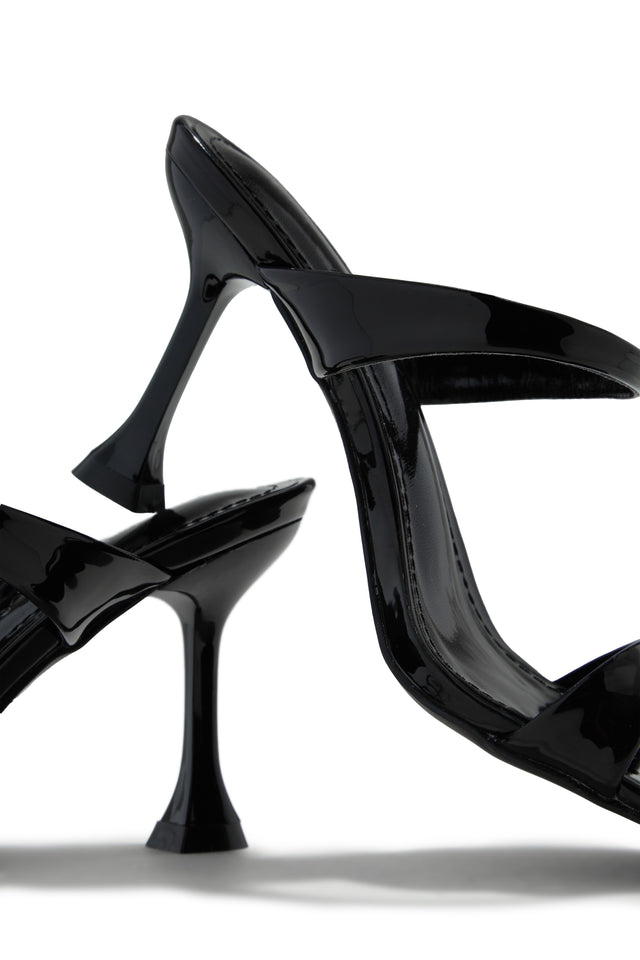 Load image into Gallery viewer, Black Single Sole Mule Heels
