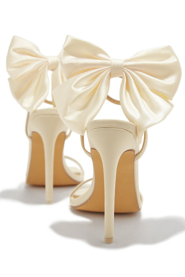 Load image into Gallery viewer, Pauline High Heels with Bow Detailing - Cream
