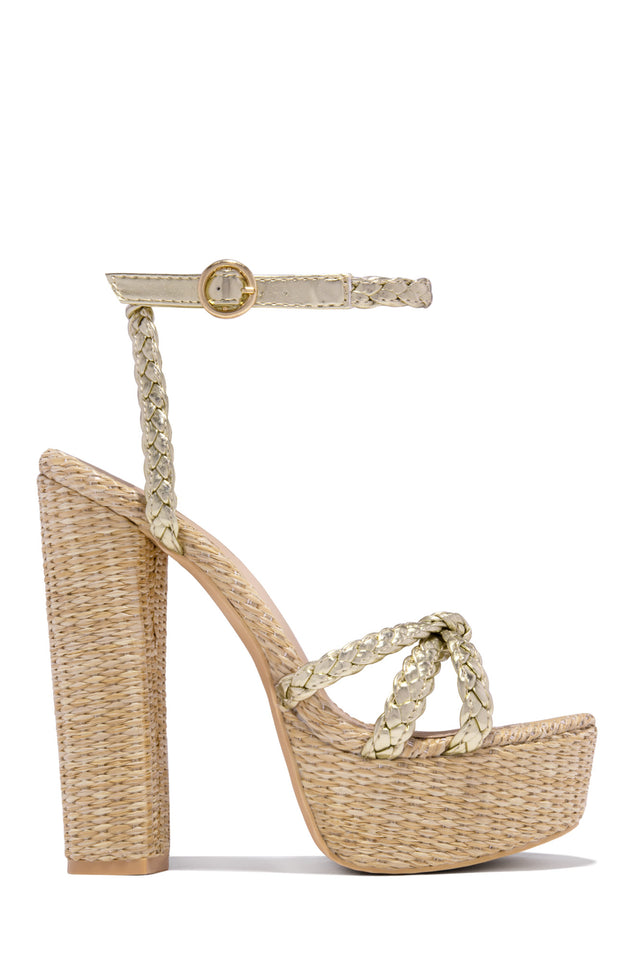 Load image into Gallery viewer, Gold-Tone Platform Block High Heels with Natural Faux Raffia Detailing
