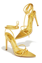 Load image into Gallery viewer, Gold-Tone Single Sole Heels
