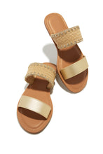 Load image into Gallery viewer, Janice Slip On Sandals - Gold
