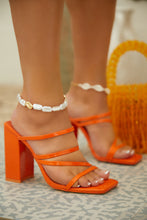 Load image into Gallery viewer, Jaziel Block Heel Mules - Orange
