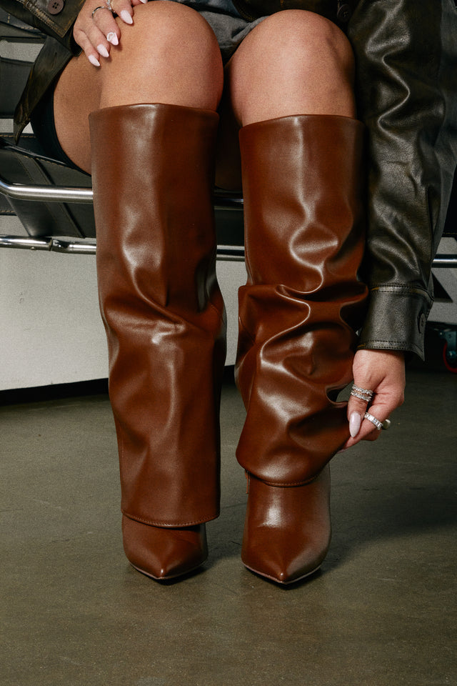 Load image into Gallery viewer, Kourt Knee High Heel Boots - Brown
