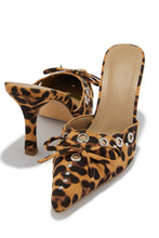 Load image into Gallery viewer, Jasmyn Mid Heel Mule Pumps - Leopard
