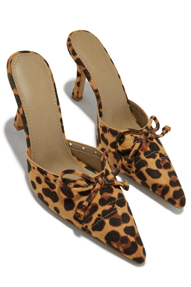 Load image into Gallery viewer, Coraima Mule Heel Pumps - Leopard
