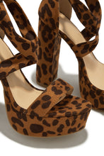 Load image into Gallery viewer, Jodi Block Heel Platforms - Leopard
