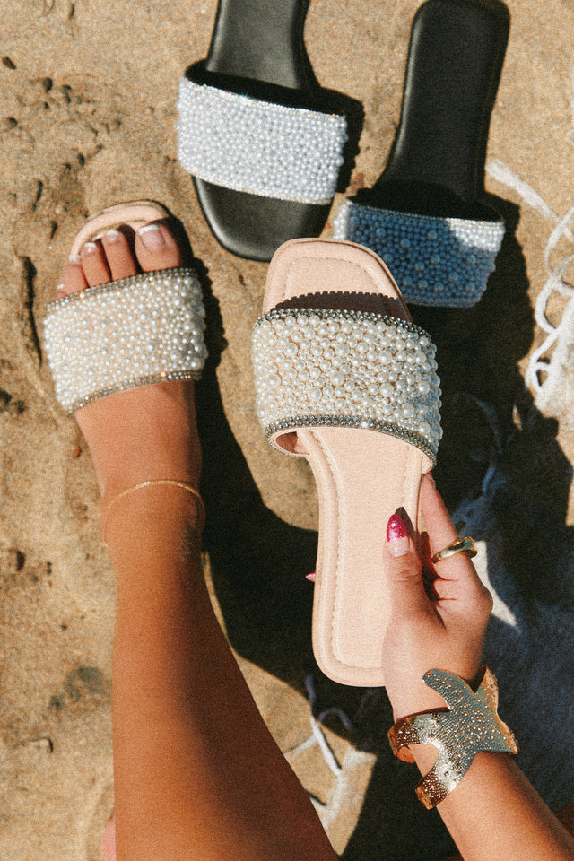 Load image into Gallery viewer, Love Destination Faux Pearl Slip On Sandals - Nude
