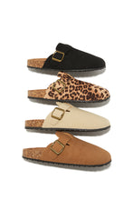 Load image into Gallery viewer, Always Cozy Slip On Flats - Leopard
