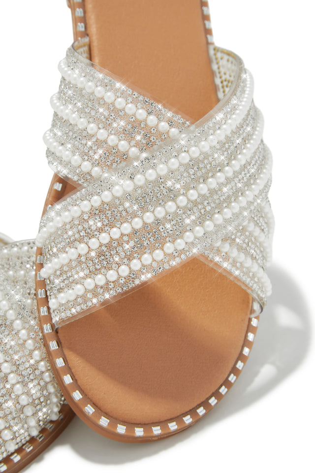 Load image into Gallery viewer, Fun Weekend Embellished Slip On Sandals - Nude
