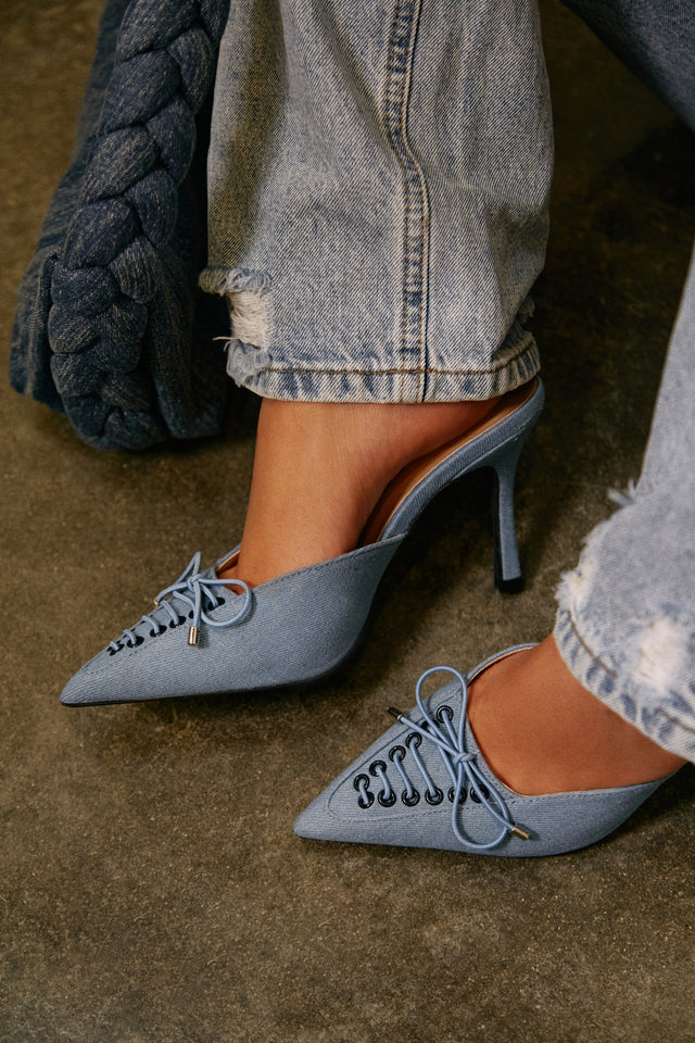 Amazon.com | Lemonade Signature Women's Bow Detail Pointed Toe Stiletto Heel  Mule (Black, 7) | Shoes