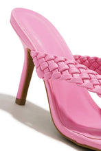 Load image into Gallery viewer, Sierra Thong Strap Mule Heels - Pink
