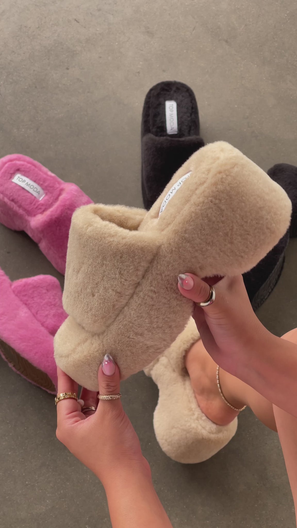 Top moda fuzzy discount slippers