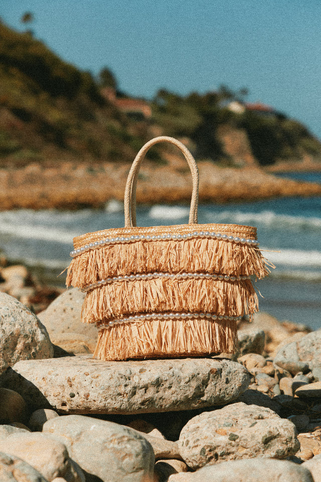 Load image into Gallery viewer, Seaside Resort Pearl Straw Tote Bag - Natural
