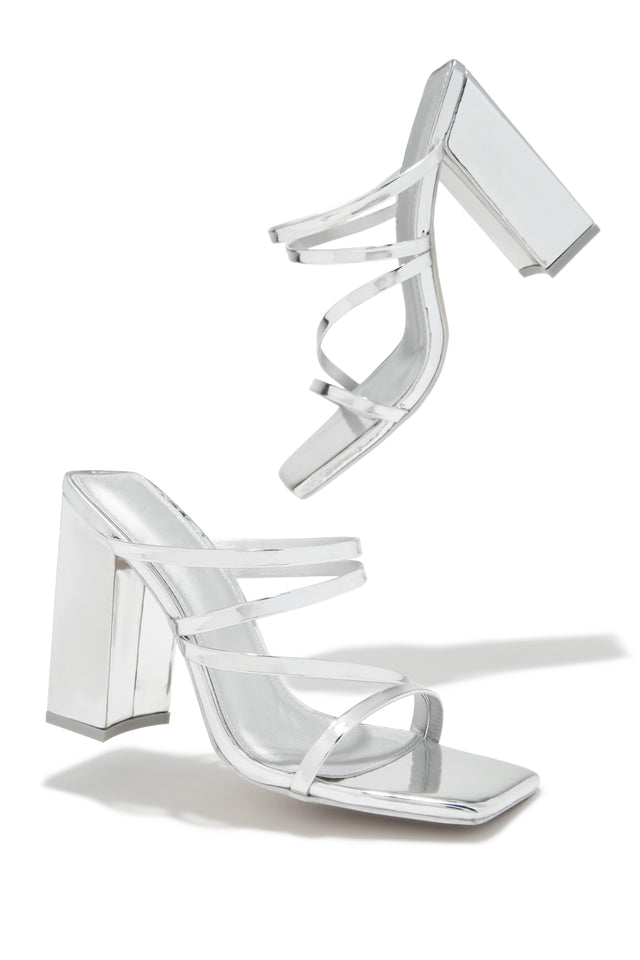 Load image into Gallery viewer, Jaziel Block Heel Mules - Silver
