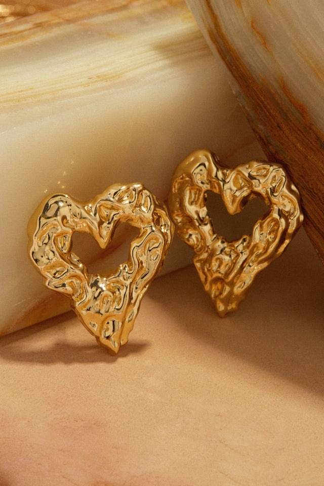 Load image into Gallery viewer, Summer Fling Statement Heart Earring - Gold
