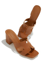 Load image into Gallery viewer, Tan Slip On Chunky Heels
