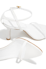 Load image into Gallery viewer, Adrienne Single Sole Heels - White
