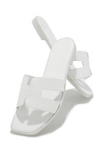 Load image into Gallery viewer, Vianka Slip On Sandals - White
