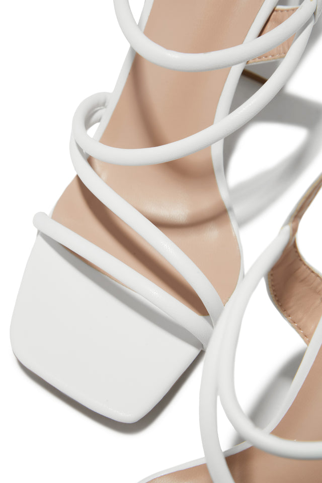 Load image into Gallery viewer, Victoria Block Heels - White
