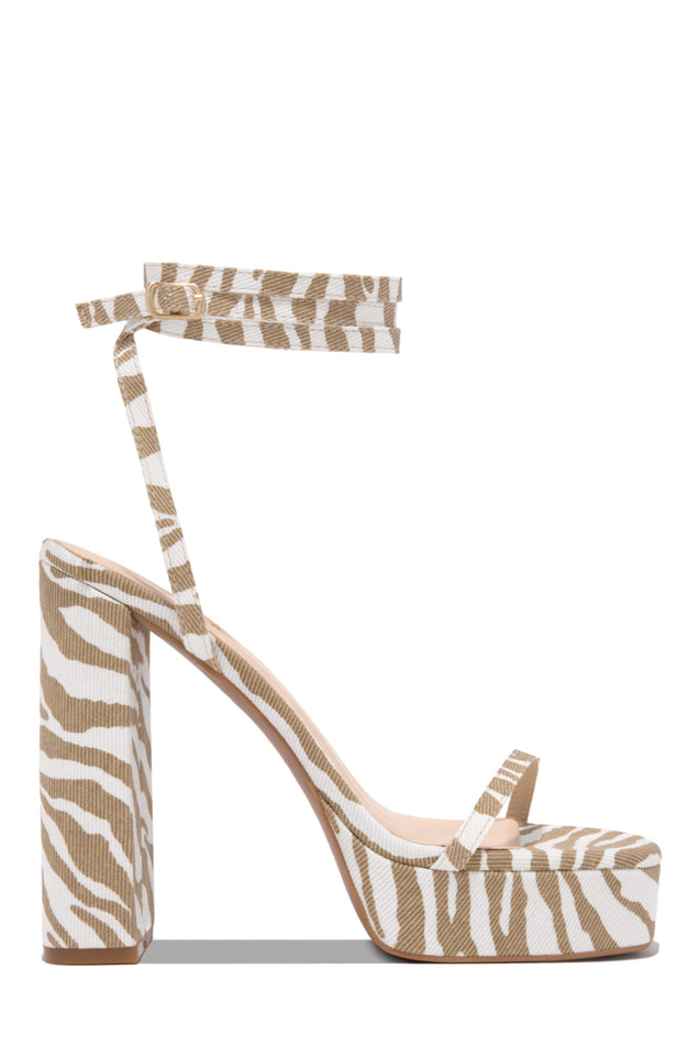 Load image into Gallery viewer, White And Brown Print Heel 
