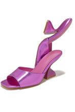 Load image into Gallery viewer, Racquel Mid Heel Mules - Metallic Pink
