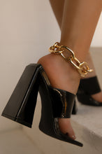 Load image into Gallery viewer, gold tone luxe anklet 
