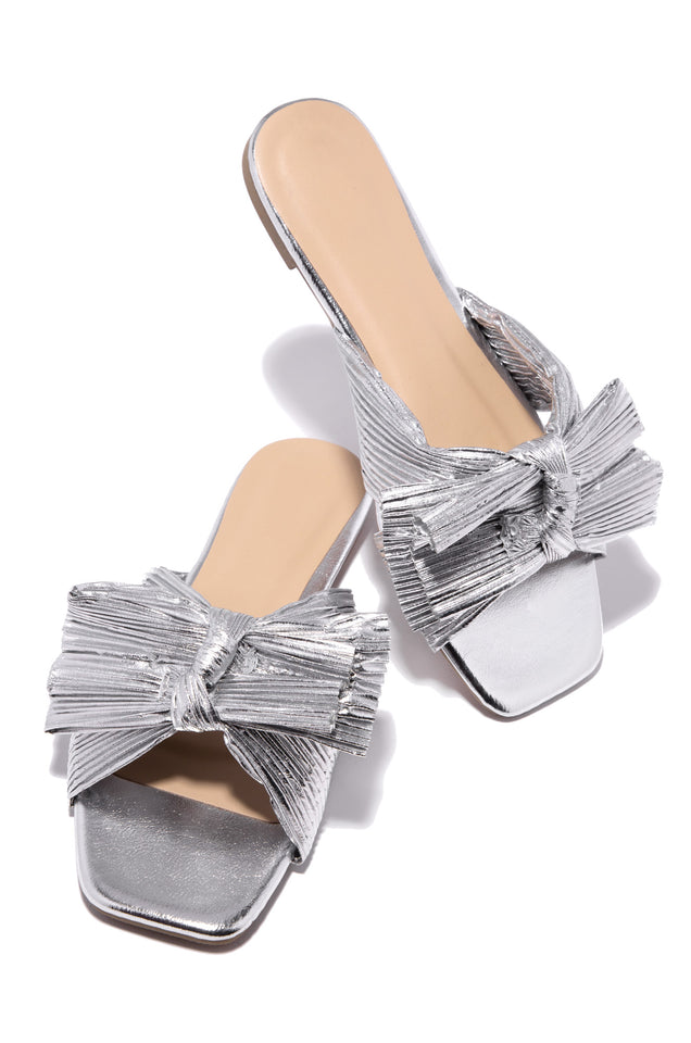 Load image into Gallery viewer, Silver-Tone Slip On Sandals
