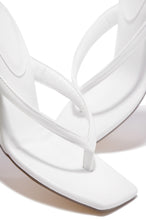 Load image into Gallery viewer, White Thong Heel 
